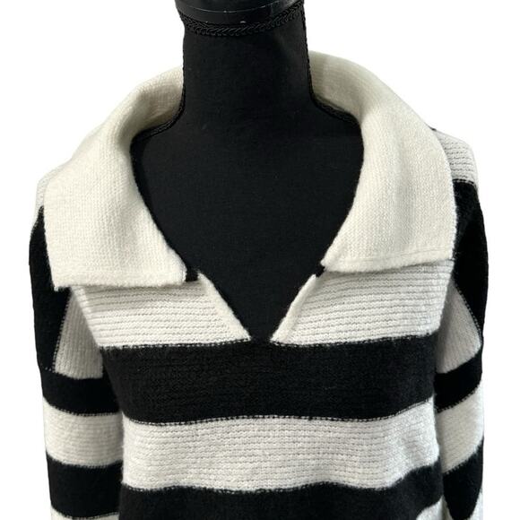 *SOLD* NWOT! Love Ellie Black and White Striped Sweater - Size Large - Picture 4 of 6